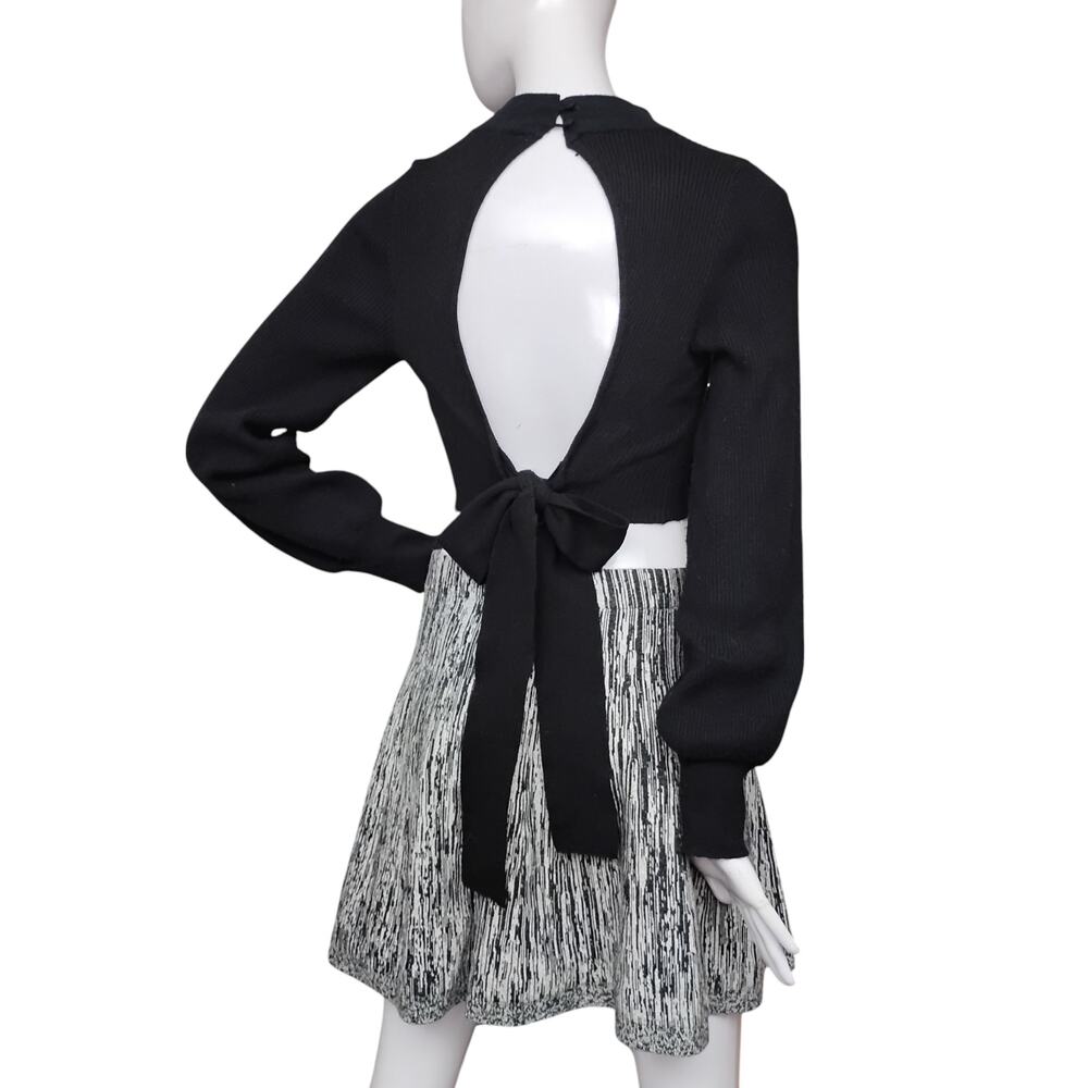 Double Zero Knit Crop Top Size Small Long Puffy Sleeve Open Back Tie on Back